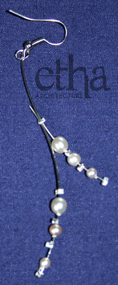 Tree Branch Pearls Jewellery - Earring Detail